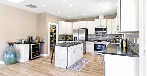 4856 Hazelwood Ave, Carmichael, CA 95608 Photo