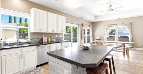 4856 Hazelwood Ave, Carmichael, CA 95608 Photo