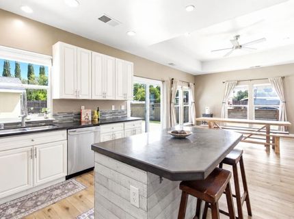 4856 Hazelwood Ave, Carmichael, CA 95608 Photo