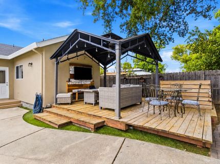 4856 Hazelwood Ave, Carmichael, CA 95608 Photo