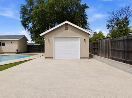 4856 Hazelwood Ave, Carmichael, CA 95608 Photo