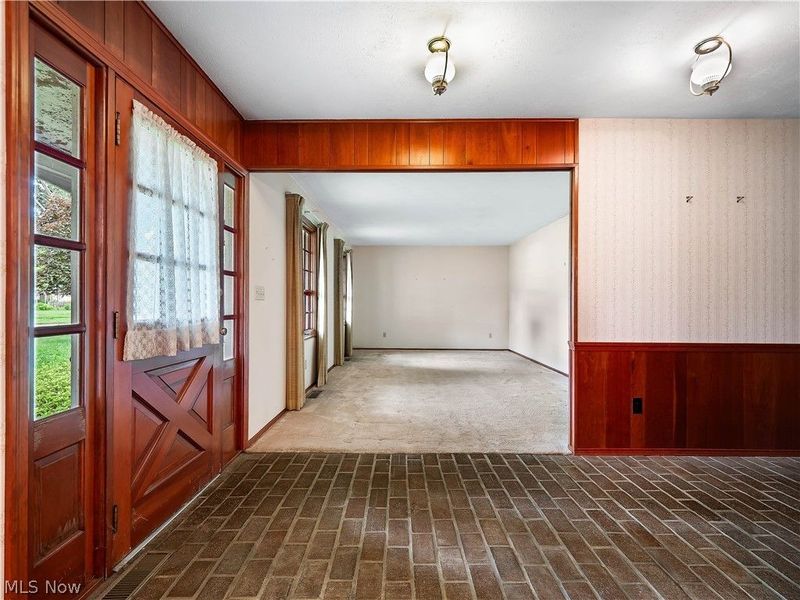 489 Race Street , Berea, OH 44017 Photo 4