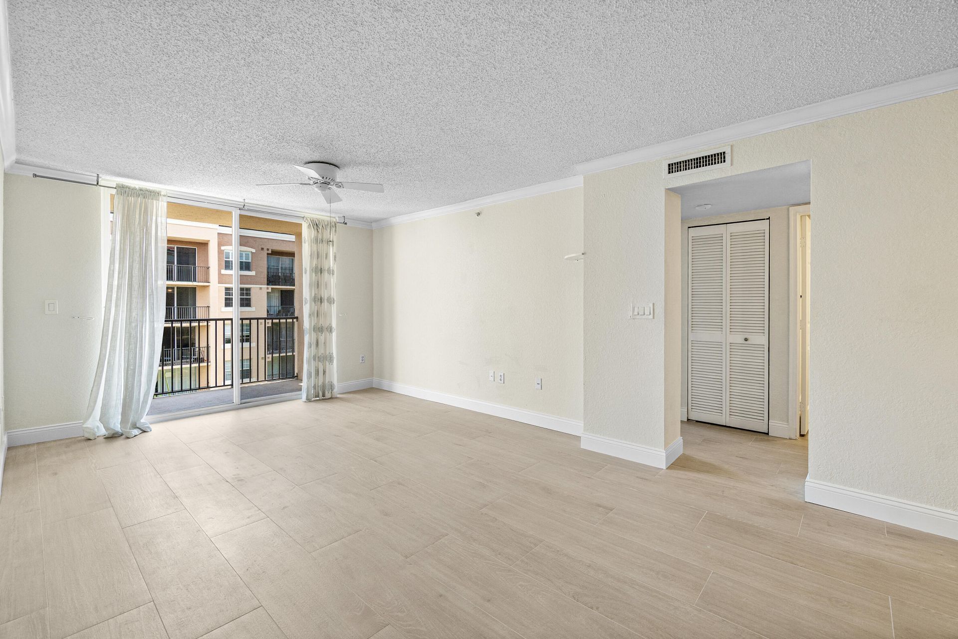 1801 N Flagler Drive, Unit 835, West Palm Beach, FL 33407 Photo