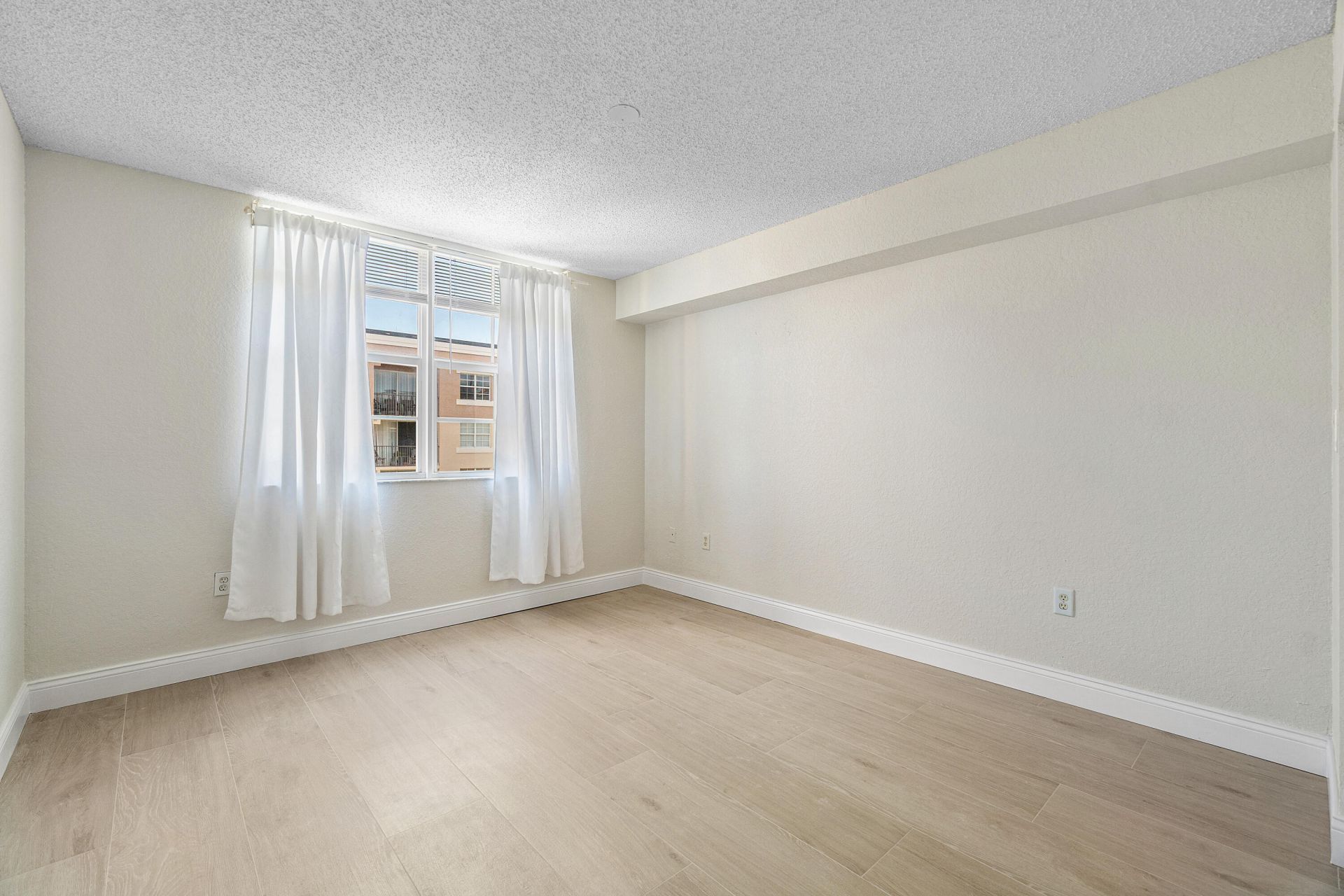 1801 N Flagler Drive, Unit 835, West Palm Beach, FL 33407 Photo