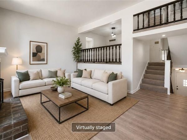 10130 Locust Street, Kansas City, MO 64131