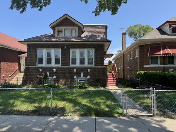 8431 S Dante Avenue , Chicago, IL 60619