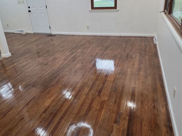 2926 Garden Ridge, Des Moines, IA 50310