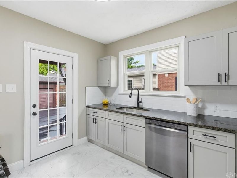 220 Greenmount Boulevard, Oakwood, OH 45419 Photo 11