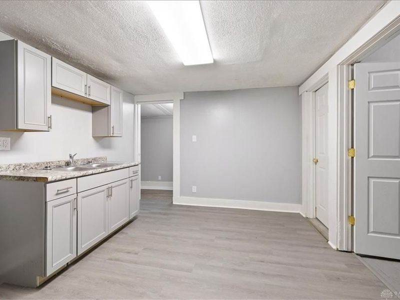 7 W Mulberry Street, Springfield, OH 45506 Photo 18