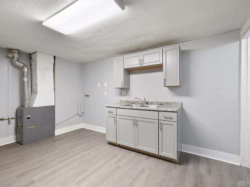 7 W Mulberry Street, Springfield, OH 45506 Photo 19