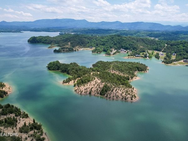 0 0 Douglas Lake Is , Sevierville, TN 37876