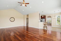 601 Gayle St.  photo 4