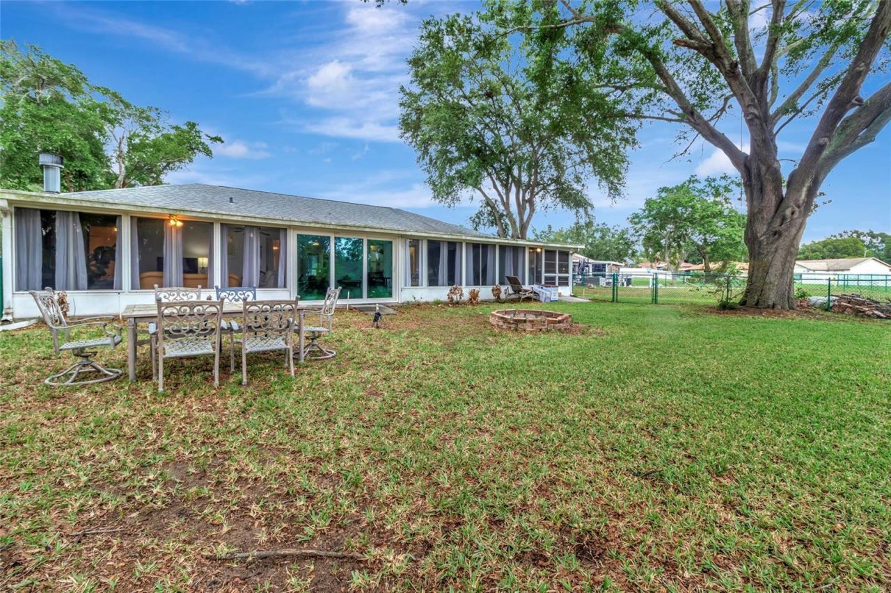 12500 Draw Drive, Grand Island, FL 32735 Photo