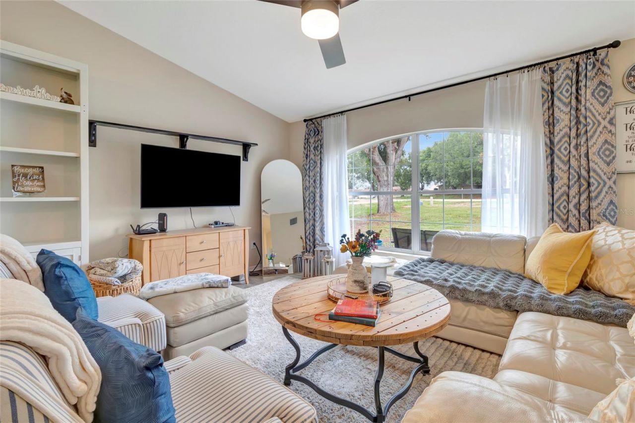 12500 Draw Drive, Grand Island, FL 32735 Photo
