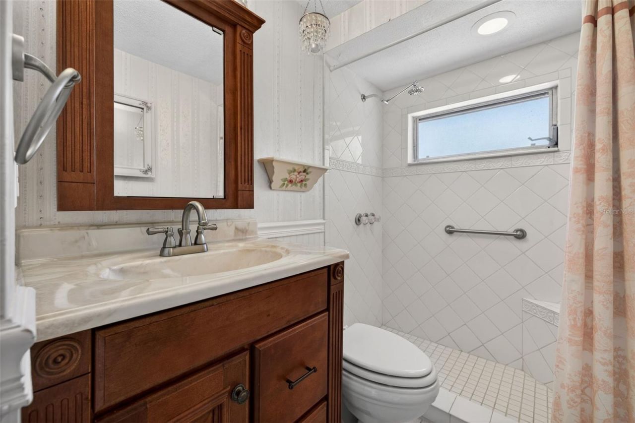 3911 16th Avenue N, Saint Petersburg, FL 33713 Photo