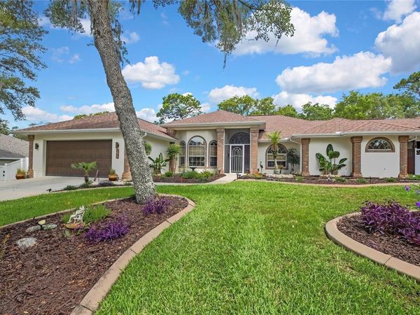5701 W CHIVE LOOP , HOMOSASSA, FL 34448