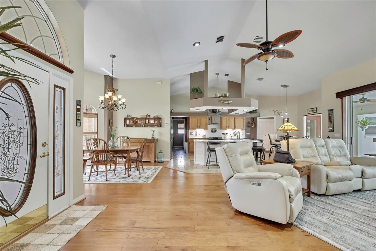 5701 W Chive Loop, Homosassa, FL 34448 Photo