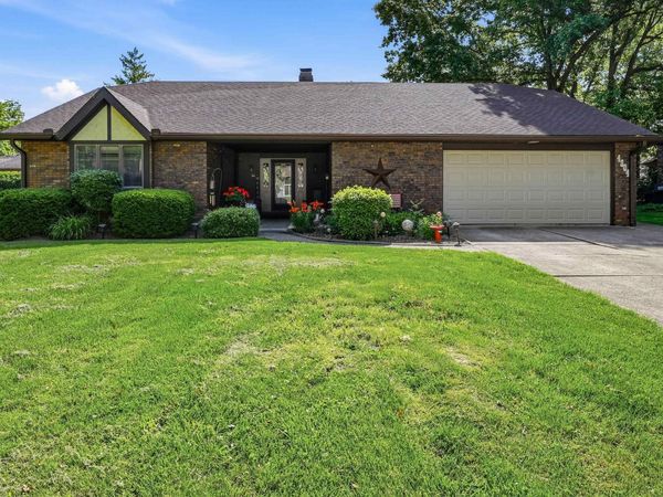 4804 N Camelot Drive, Muncie, IN 47304