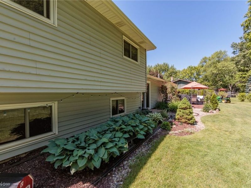 1421 Driftwood Lane, Macedonia, OH 44056 Photo 41