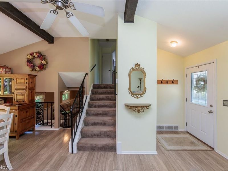 1421 Driftwood Lane, Macedonia, OH 44056 Photo 5