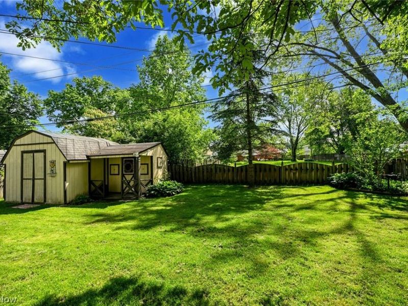 145 Edgewood Drive, Berea, OH 44017 Photo 33