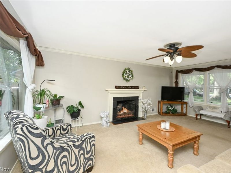 145 Edgewood Drive, Berea, OH 44017 Photo 4
