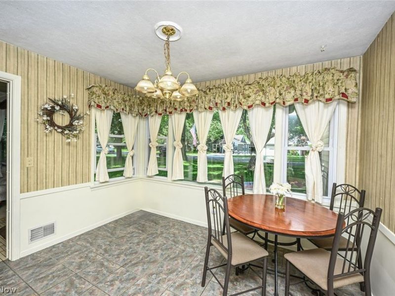 145 Edgewood Drive, Berea, OH 44017 Photo 5