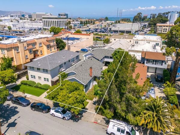 1120 Chula Vista Avenue , Burlingame, CA 94010