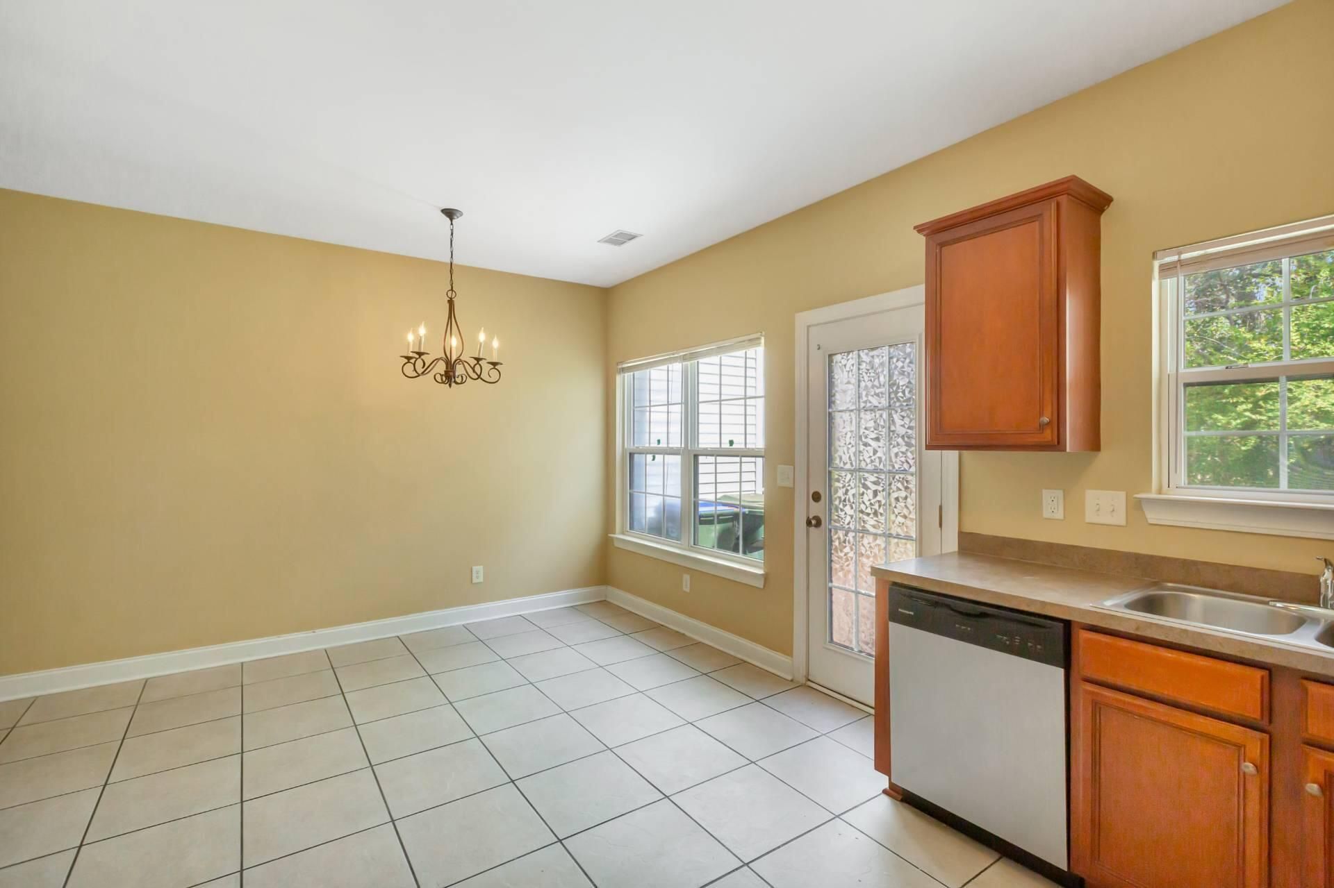 126 Tuscany Court Photo 12