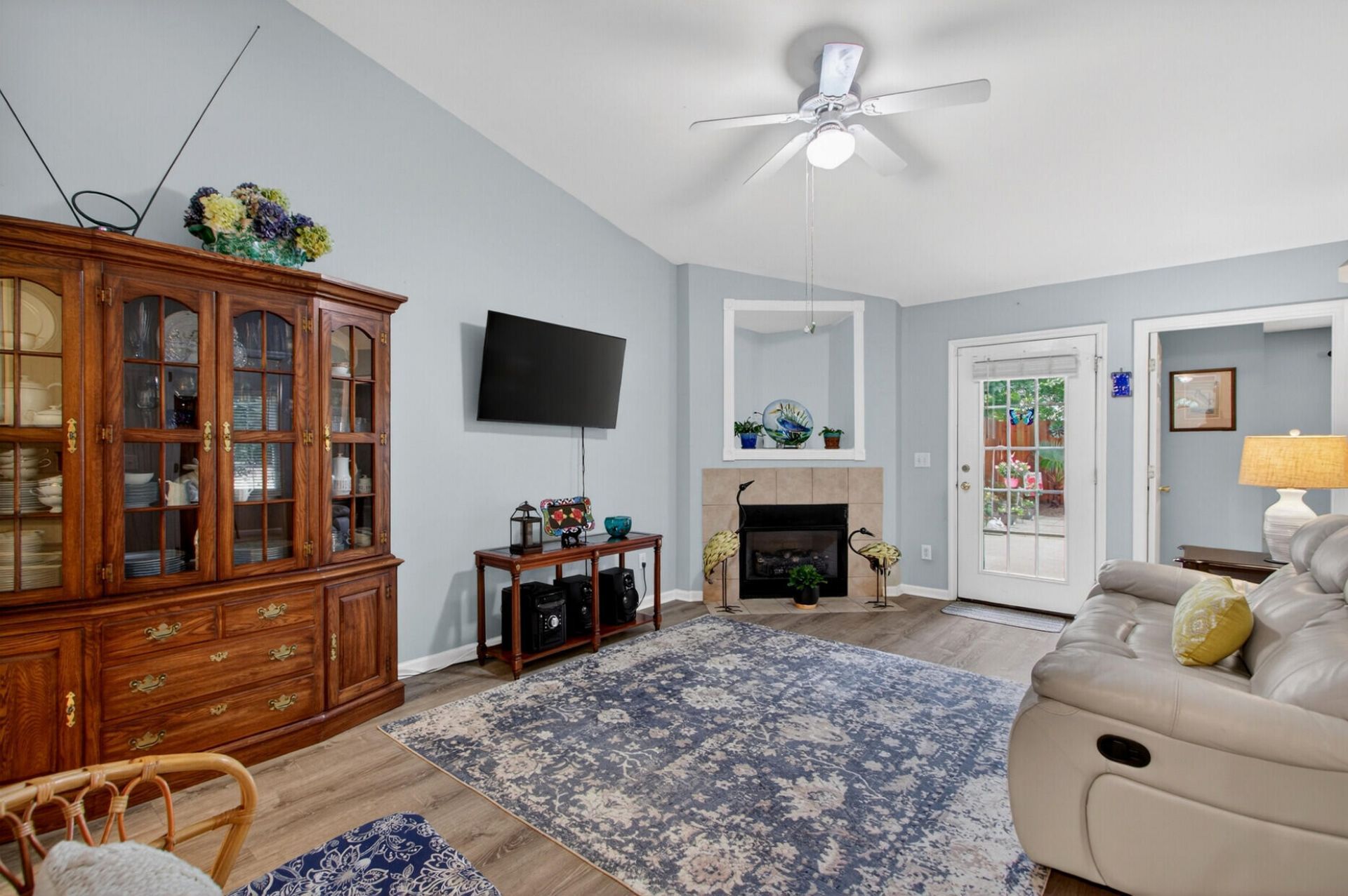 1407 Amanda Park Lane Photo 11