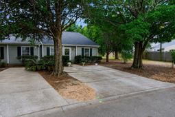 1407 Amanda Park Lane photo 4