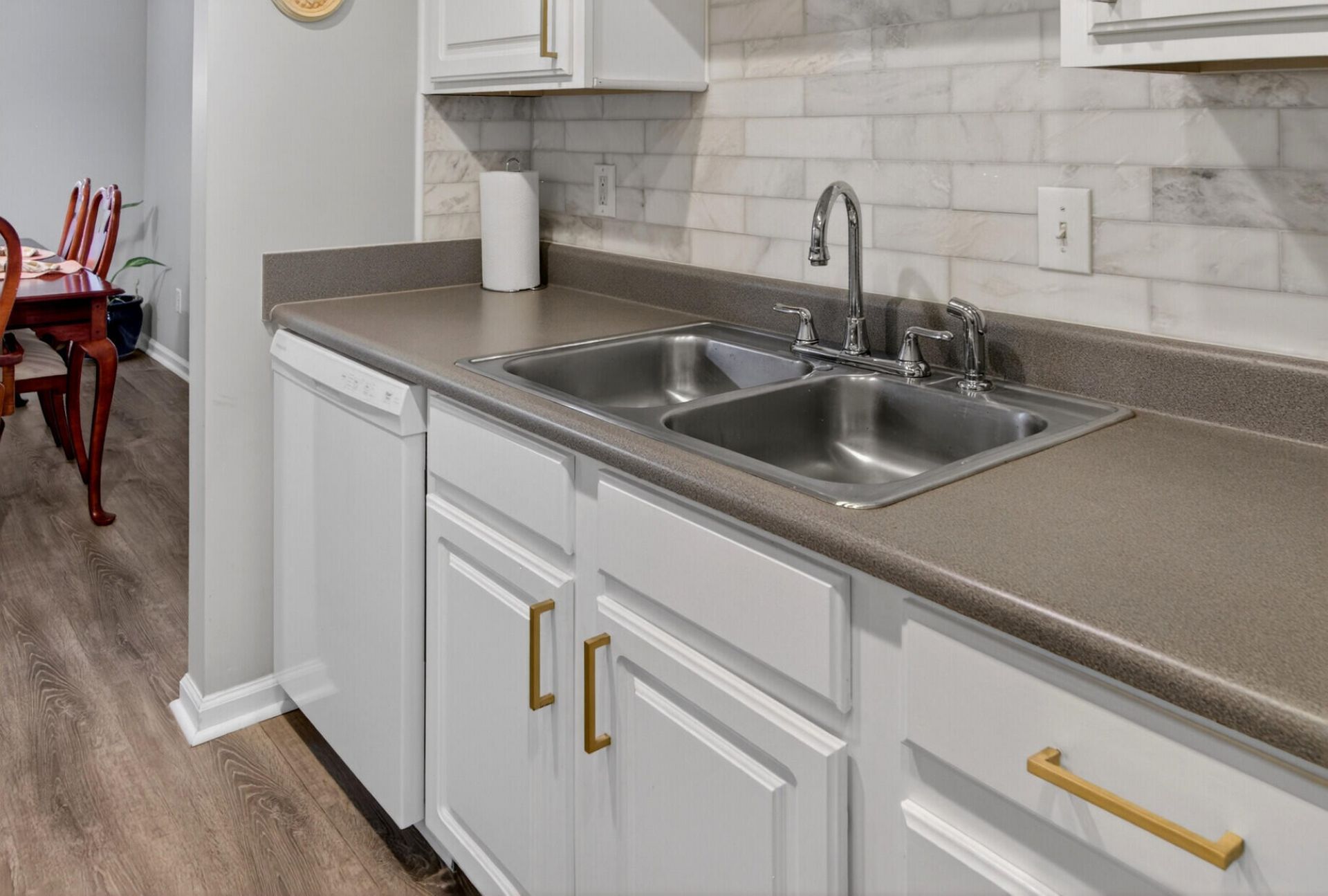 1407 Amanda Park Lane Photo 8