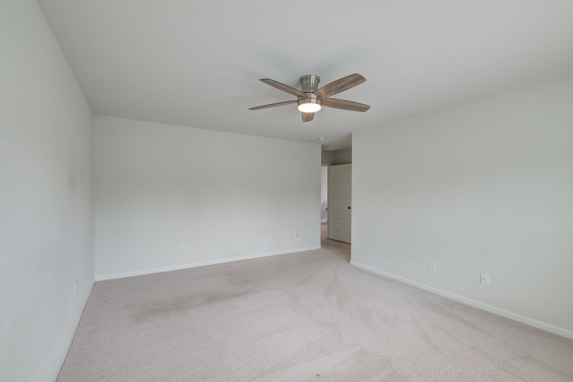 625 Jancus Street Photo 15