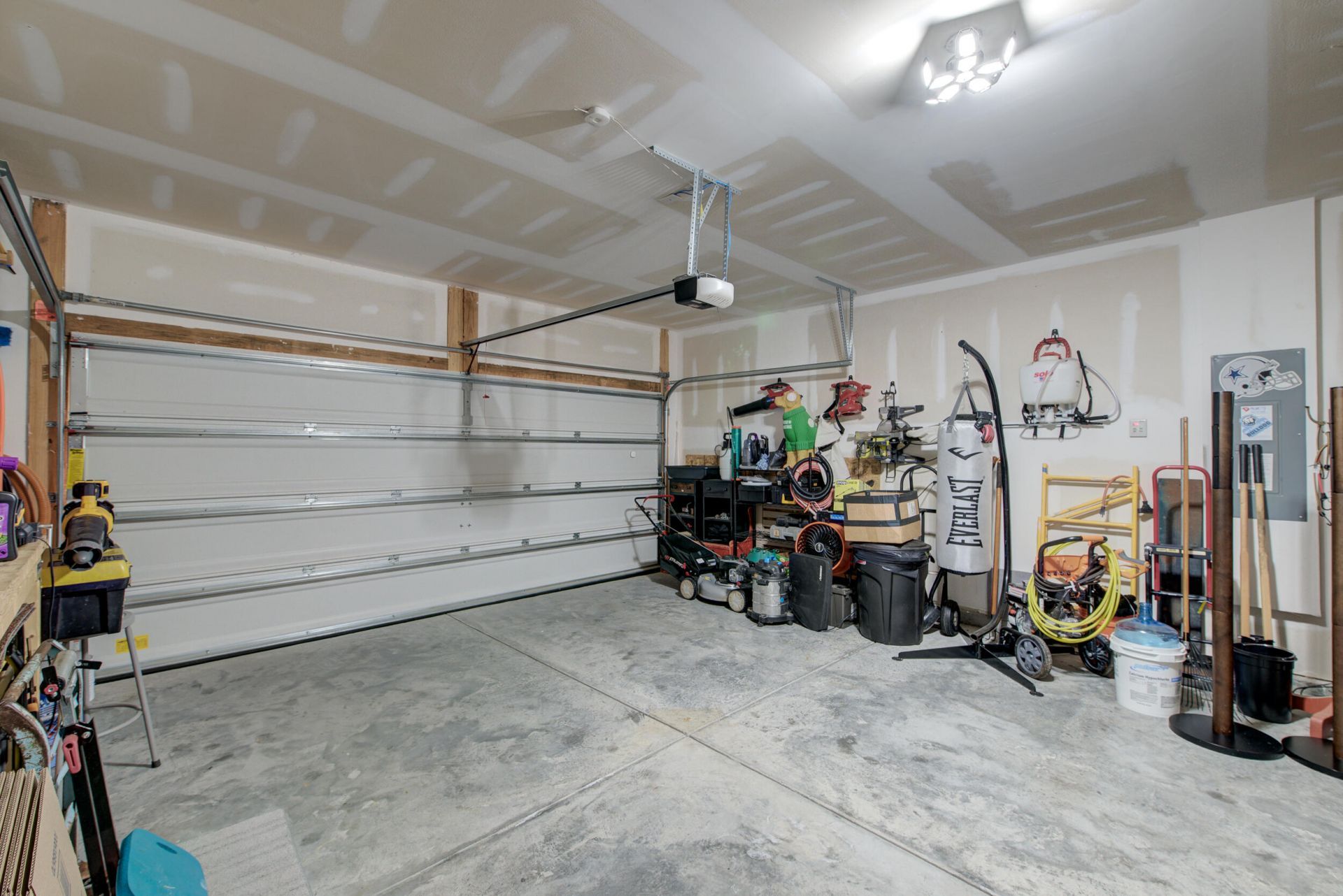 625 Jancus Street Photo 50