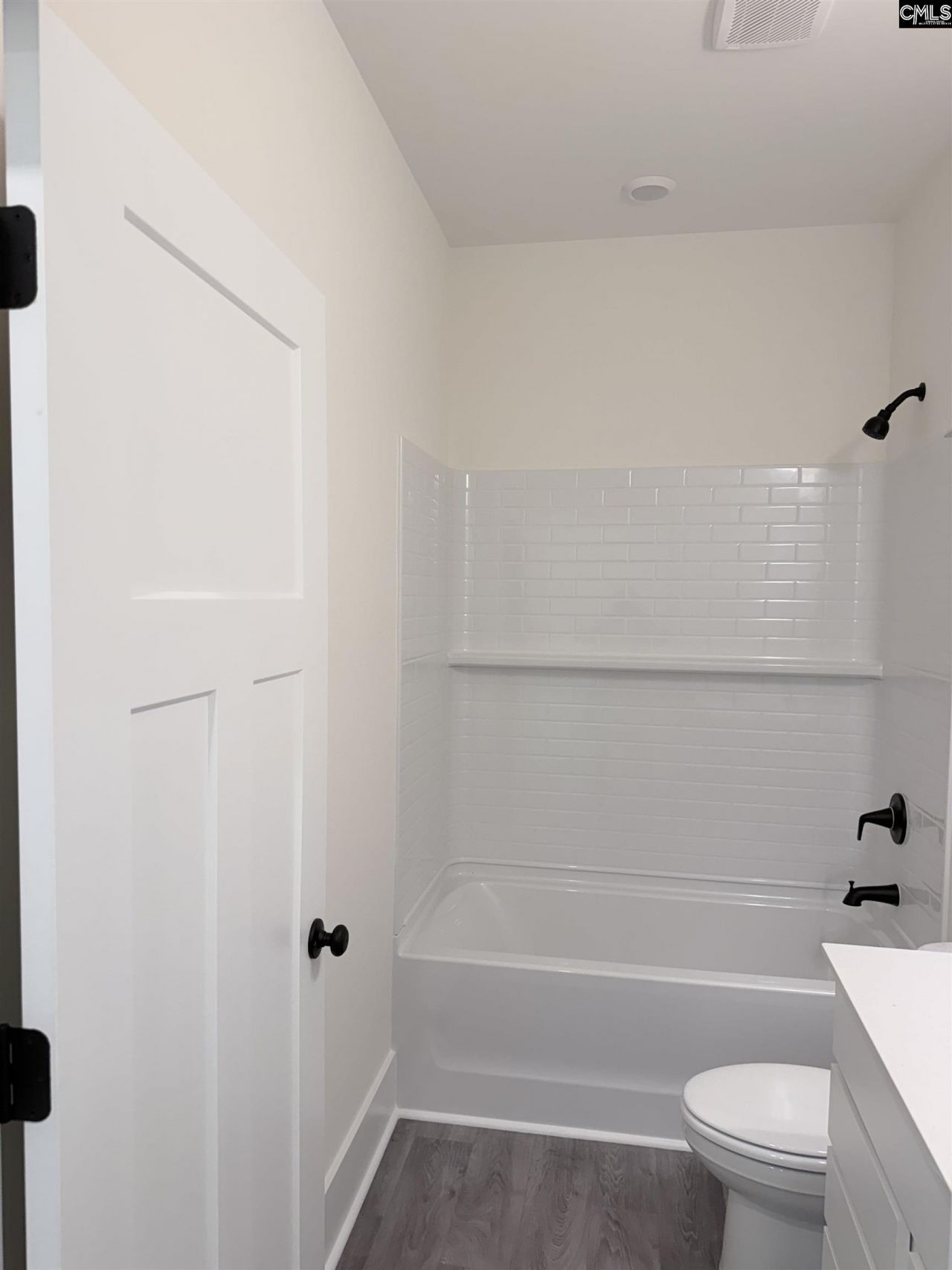 110 Raglins Way  Photo 9