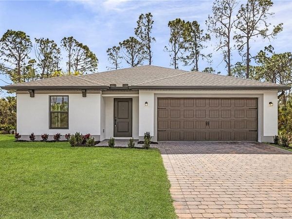 735 La Plata AVE, LEHIGH ACRES, FL 33974