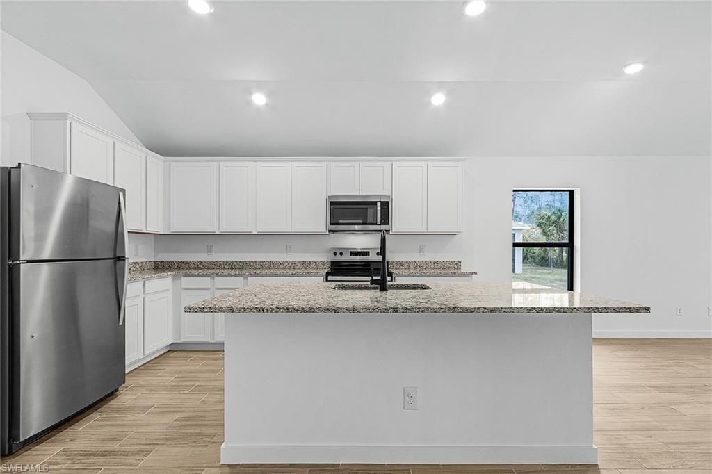 735 La Plata Ave, Lehigh Acres, FL 33974 Photo