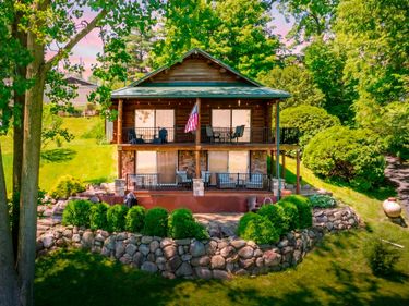 61851 Ochala Drive, Jones, MI 49061