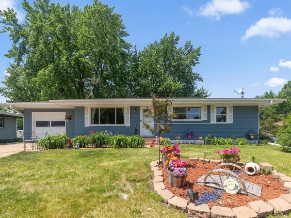 6280 7th Street NE, Fridley, MN 55432
