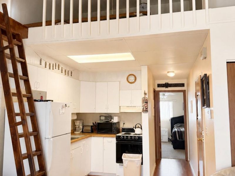6512 N Harris Harbor Drive, Oak Harbor, OH 43449 Photo 3