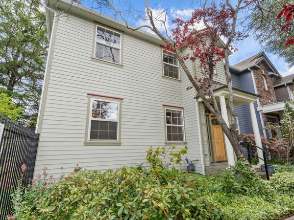 820 Park Street, Ashland, OR 97520