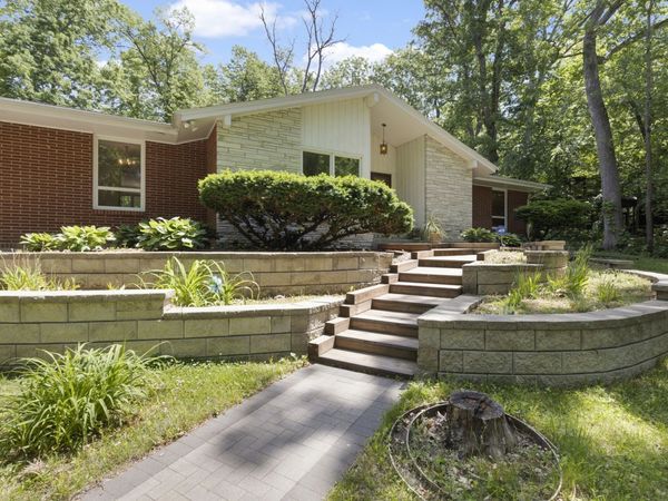 822 LAKEWOOD, Rockford, IL 61102