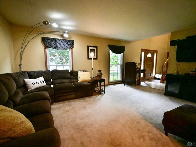 2424 Rockingham Drive, Troy, OH 45373 Photo 10