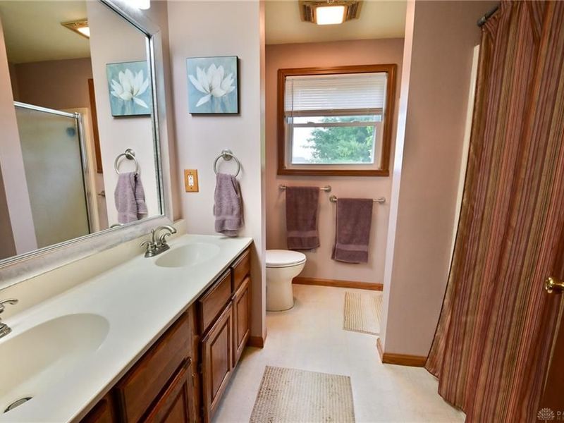 2424 Rockingham Drive, Troy, OH 45373 Photo 19