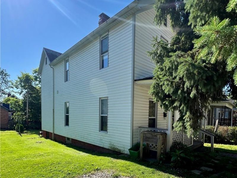 222 Elm Street , Marietta, OH 45750 Photo 3