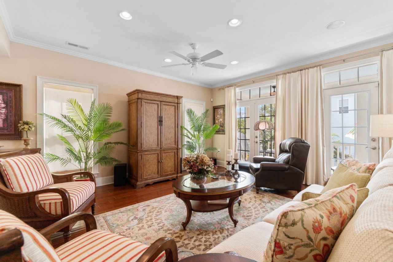 1605 N Dogwood Dr.  Photo 12
