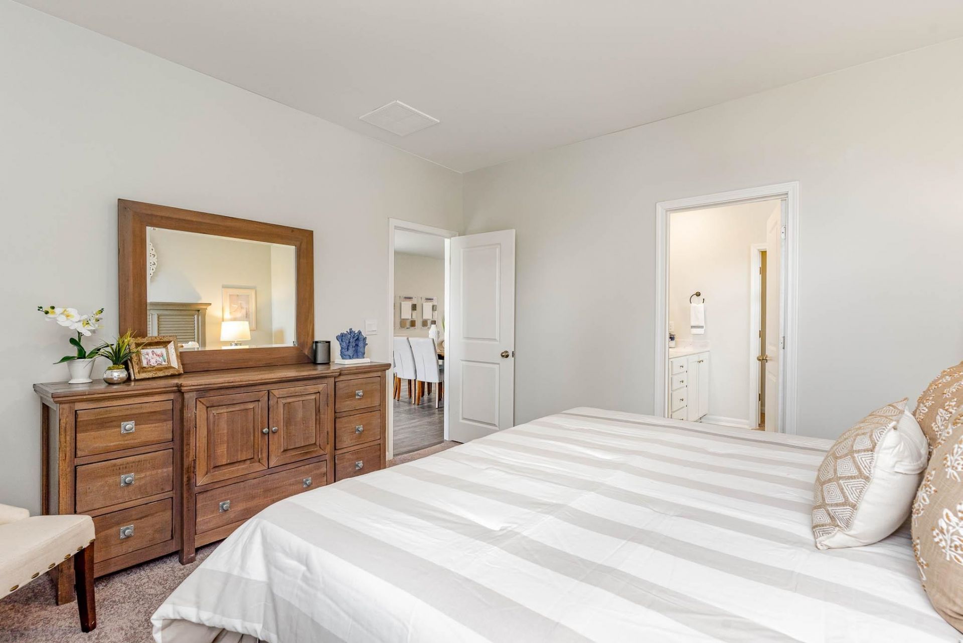 8016 Panda Bear Way  Photo 15