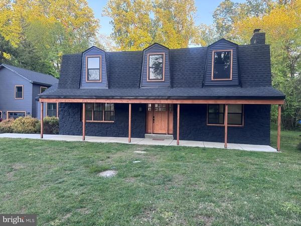 11 STOOPVILLE ROAD, NEWTOWN, PA 18940