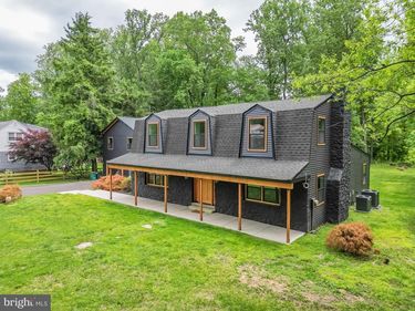 11 STOOPVILLE ROAD, NEWTOWN, PA 18940