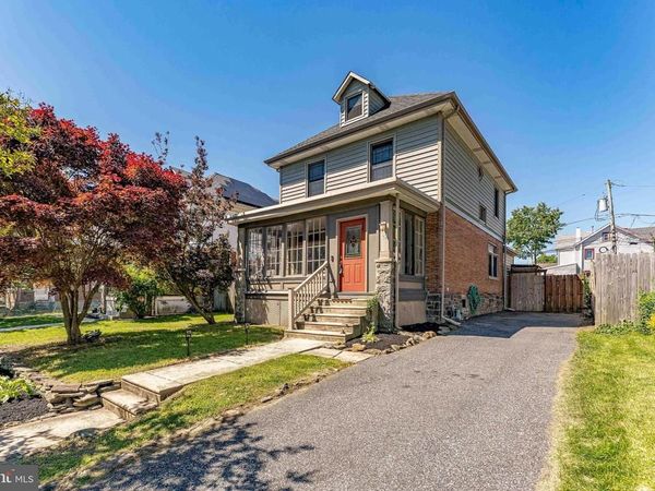 32 W RIDLEY AVENUE, NORWOOD, PA 19074